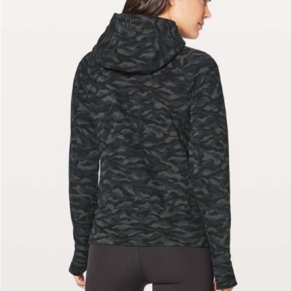 Lululemon Scuba Hoodie
Sequoia Camo
Size 10 - Picture 2 of 13